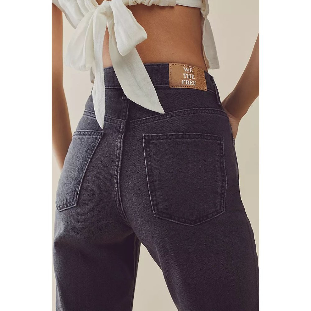 🎉LAST CHANCE🎉 FREE PEOPLE Pacifica Straight Leg Jeans / Worn Black - Picture 7 of 11